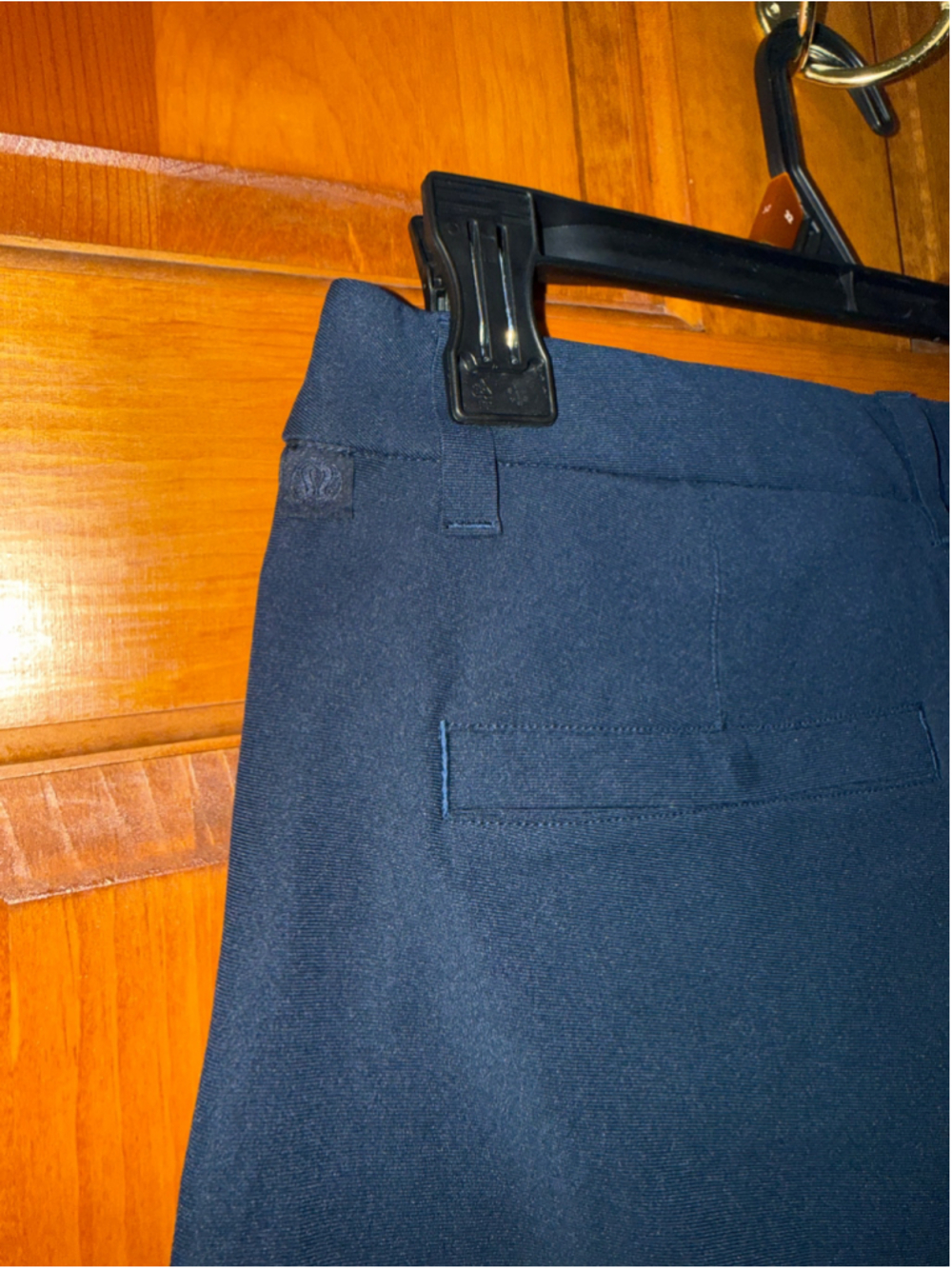 Men’s Lululemon Commission Classic-Fit Short 7" - Picture 4 of 5